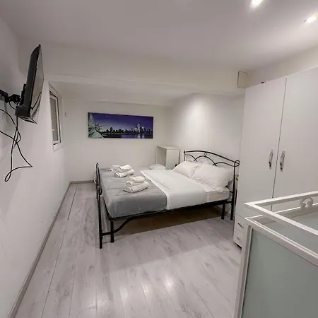House Vincenza Lejlighed